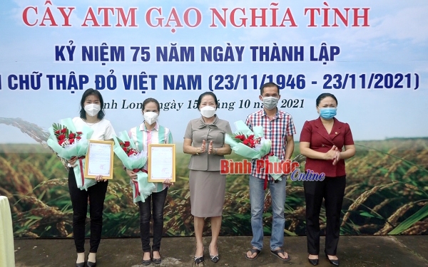 Bình Long khai trương cây ATM gạo nghĩa tình