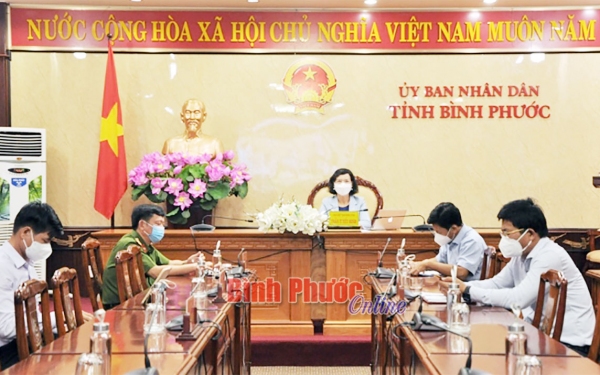 Phối hợp chặt chẽ, hướng dẫn cập nhật đầy đủ thông tin, dữ liệu tiêm chủng