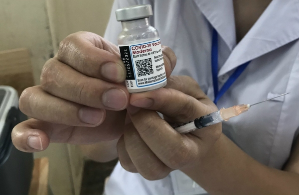 Ưu tiên sử dụng vaccine Moderna từ nguồn viện trợ tiêm cho trẻ 6 - dưới 12 tuổi